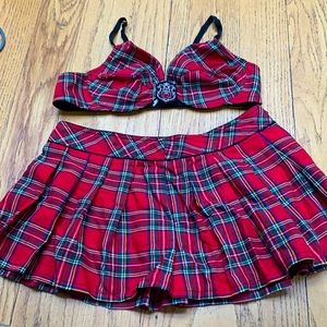 Mystery house lingerie plaid skirt and bra XL ❤️ VALENTINES costume